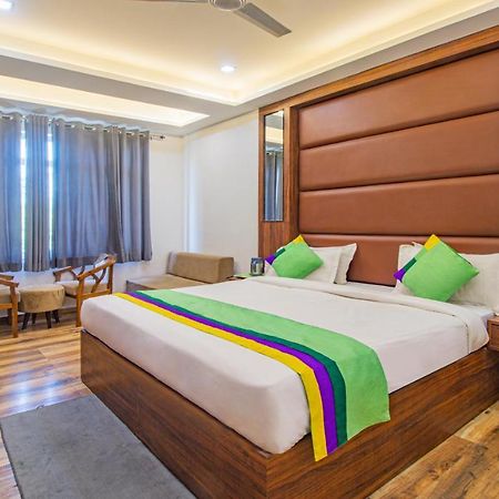 Treebo The Empire Near Taj Mahal Agra Hotel Агра Екстериор снимка