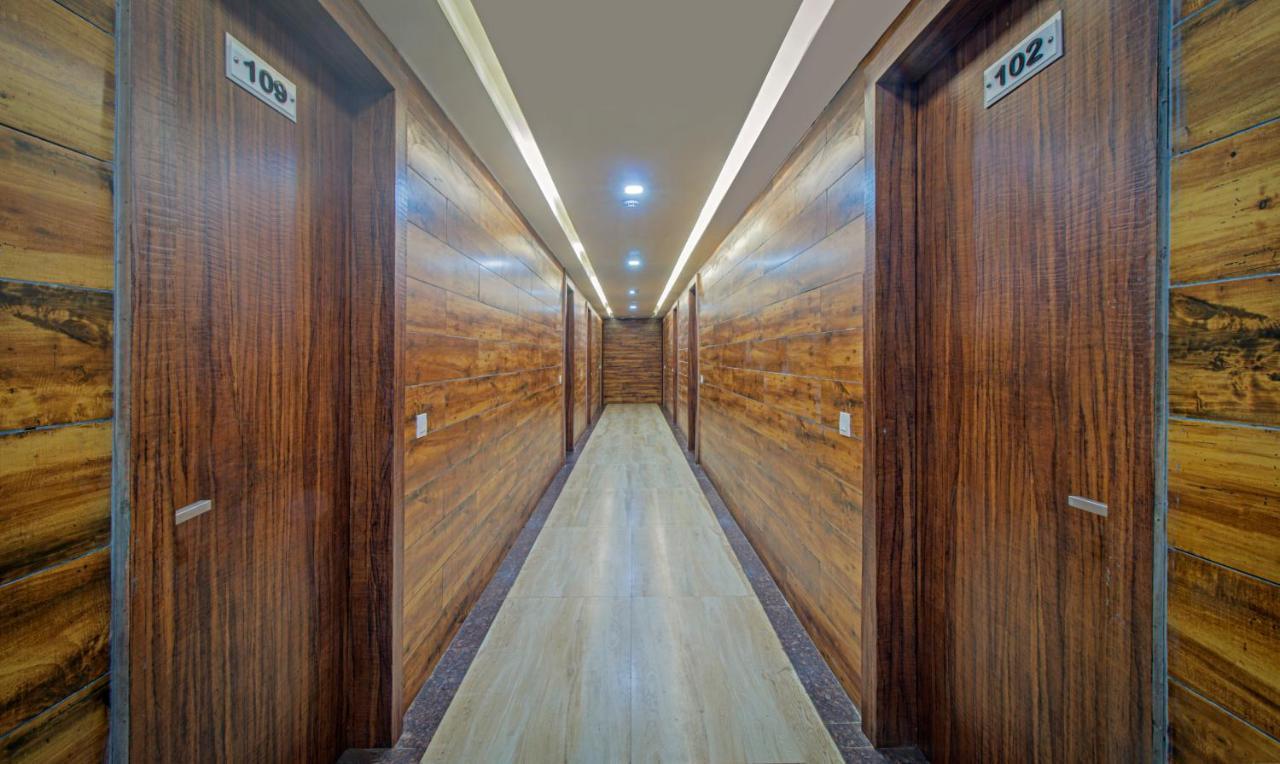 Treebo The Empire Near Taj Mahal Agra Hotel Агра Екстериор снимка